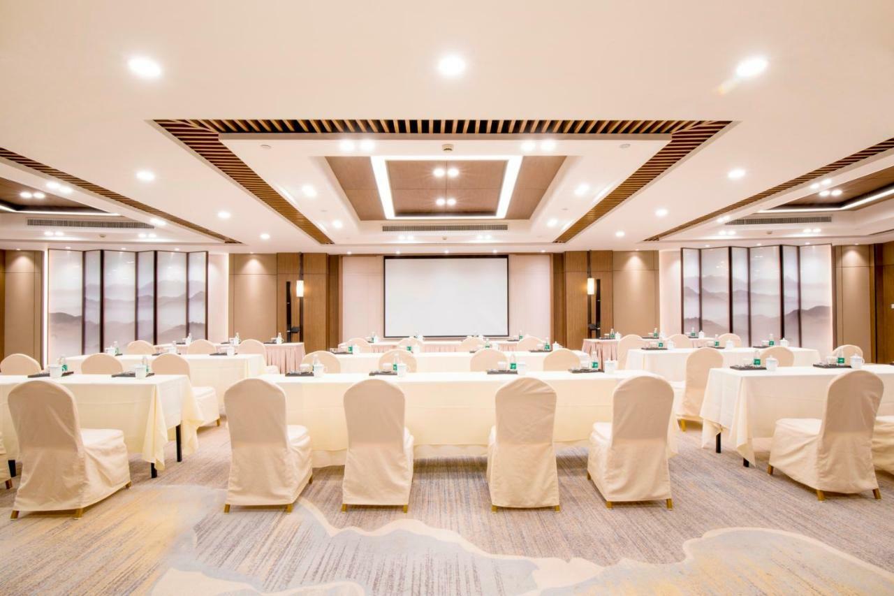 Jin Jiang Pine City Hotel Shanghai Eksteriør billede